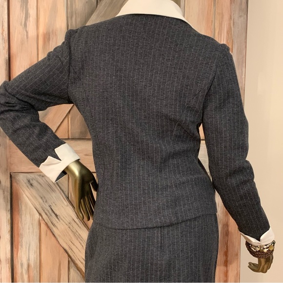 Skirt Suit Gray Pinstripe Mini Skirt Suit Set Size 5/6 - Picture 6 of 16